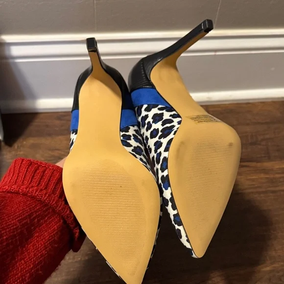 New York & Company Black and Blue Patterned Heels - Picture 6 of 9